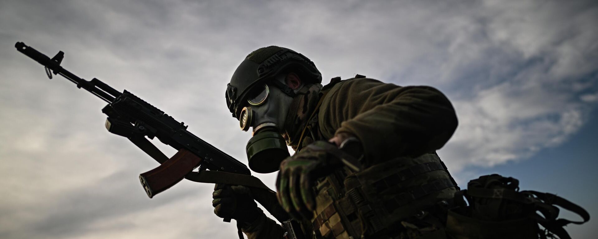 1-я разведывательно-штурмовая бригада Волки Южной группировки войск в зоне СВО - Sputnik Литва, 1920, 17.11.2025