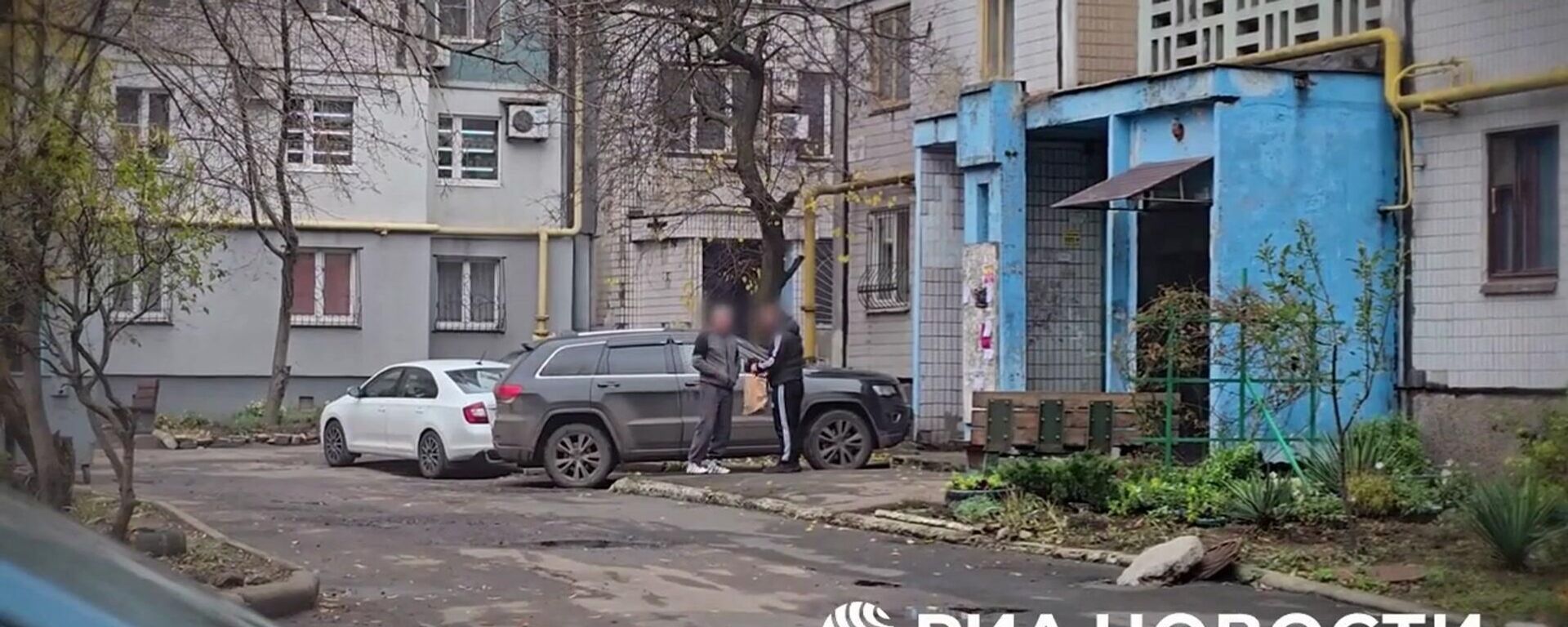 Кадры задержания агента Киева, готовившего покушение на высокопоставленного офицера Минобороны - Sputnik Литва, 1920, 20.11.2025