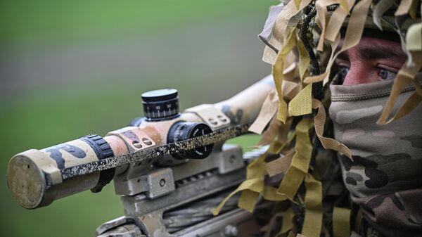 Подготовка снайперов 25-й общевойсковой армии группировки Запад, архивное фото - Sputnik Литва