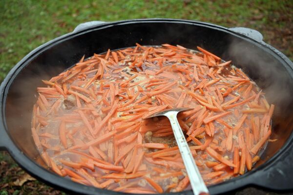 На фото: традиционное блюдо узбекской кухни. - Sputnik Литва