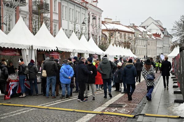 Все собранные на ярмарке средства передадут на благотворительность. - Sputnik Литва