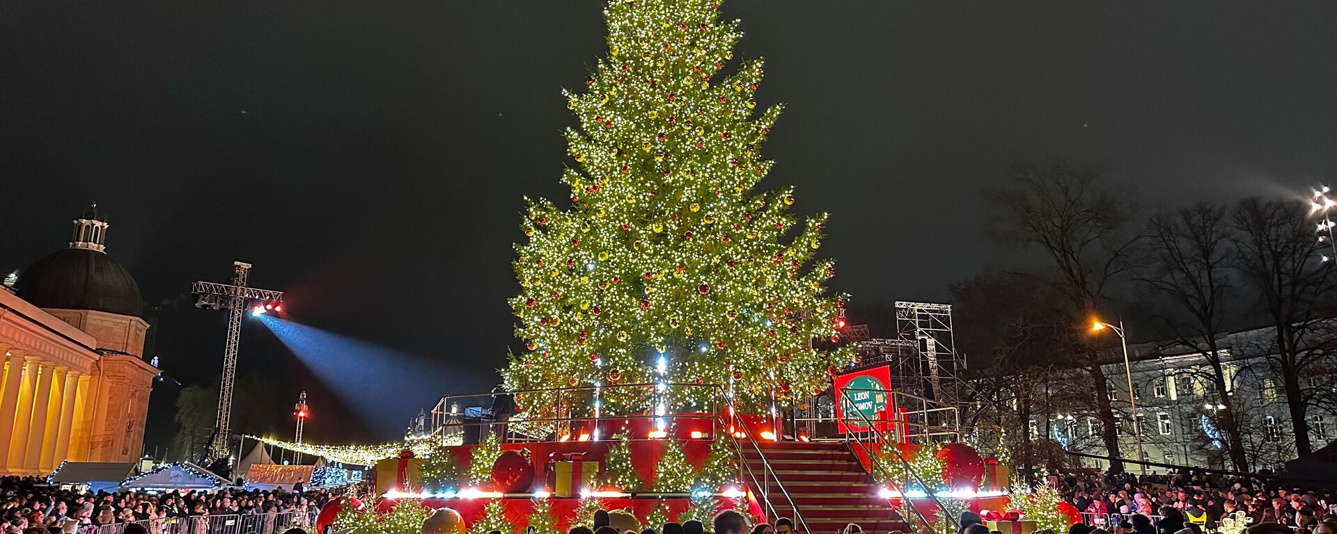 
Праздник зажжения главной елки Литвы в Вильнюсе - 2025
 - Sputnik Литва, 1920, 01.12.2025