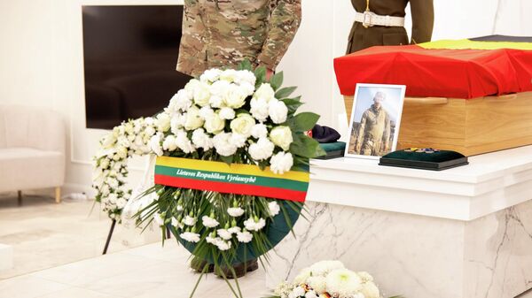 Церемония прощания в Вильнюсе с погибшим бельгийским военным - Sputnik Литва