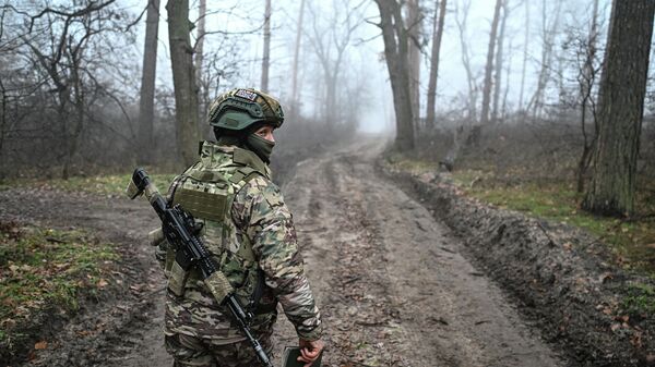 Военнослужащий ВС РФ в зоне СВО, архивное фото - Sputnik Литва