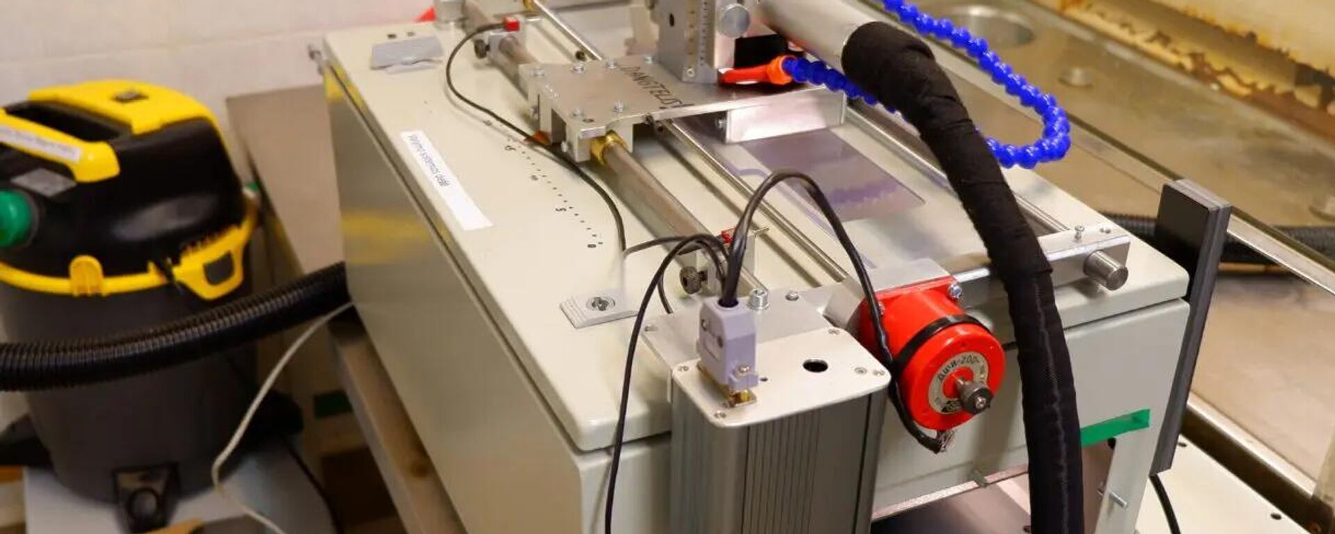 На Игналинской АЭС испытали лазерное устройство для очистки радиоактивных отходов - Sputnik Литва, 1920, 14.12.2025