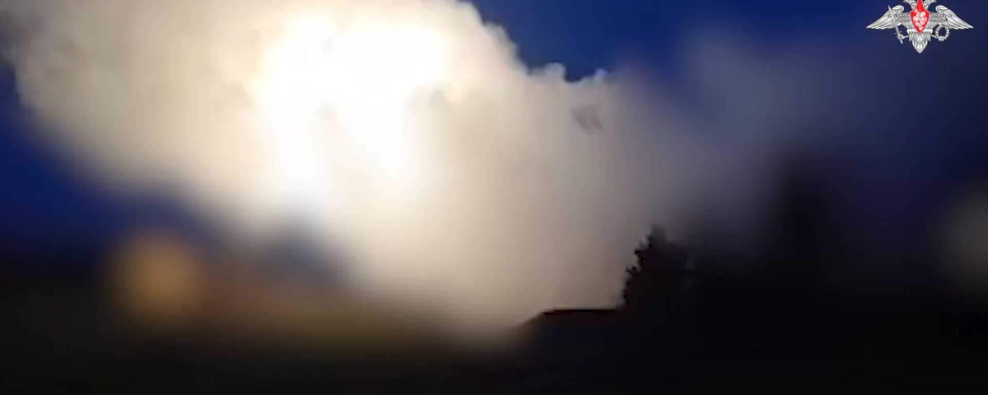 Артиллеристы ГрВ Восток громят позиции противника - Sputnik Литва, 1920, 11.12.2025