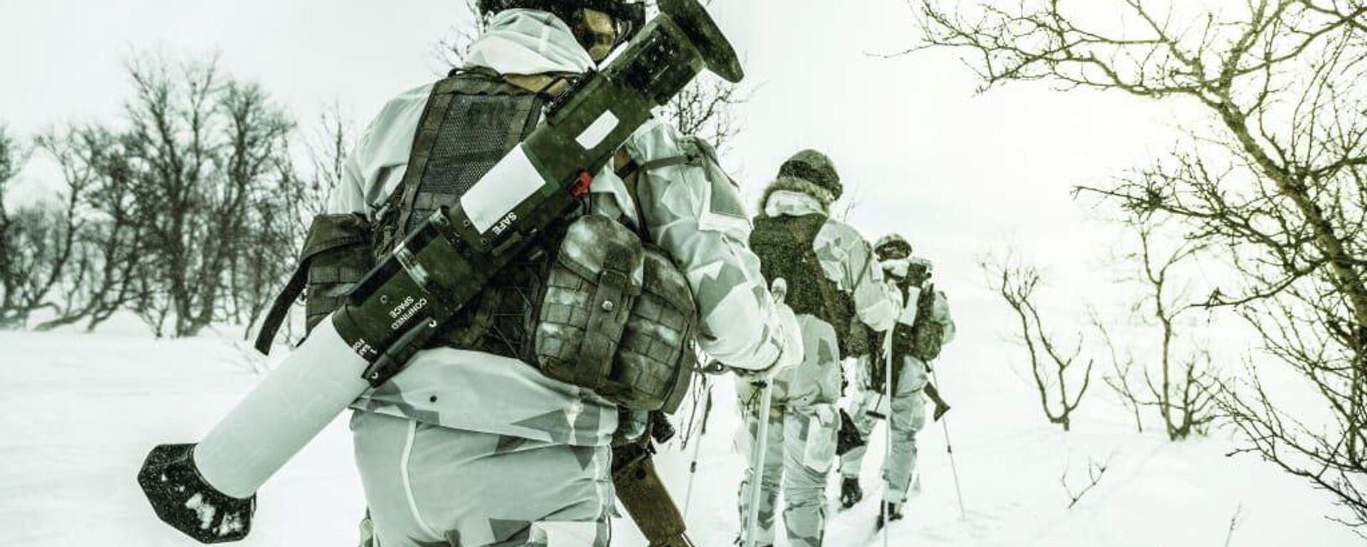 Ручной противотанковый гранатомет AT4  - Sputnik Литва, 1920, 23.12.2025