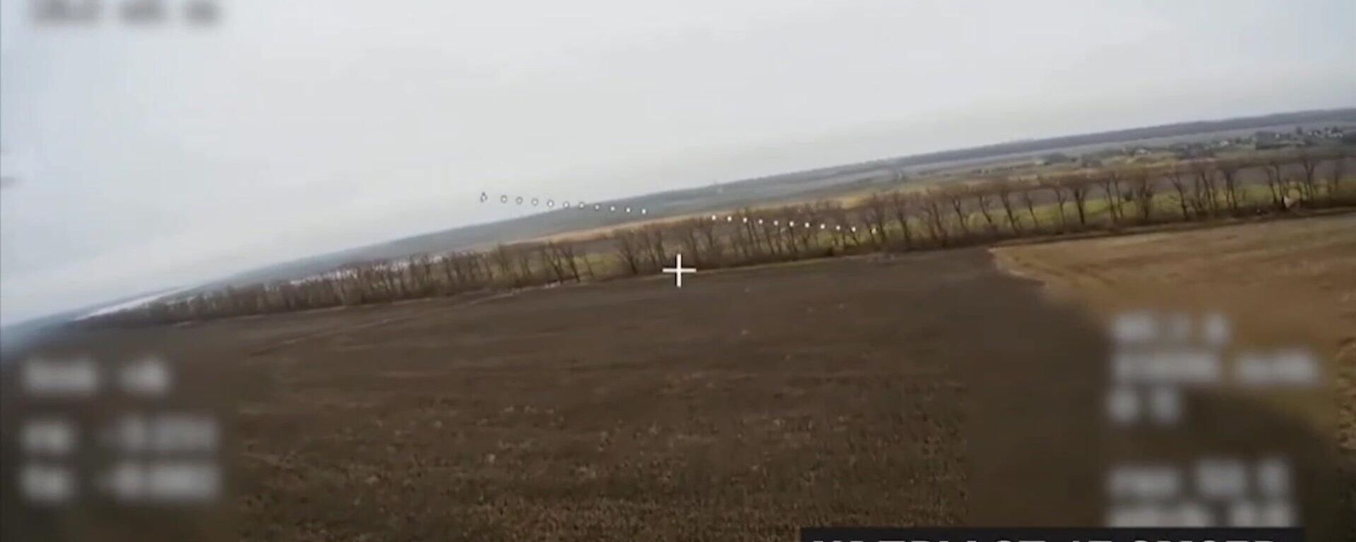 Кадры поражения танка Leopard 1A5 ВСУ расчетами FPV-дронов - Sputnik Литва, 1920, 29.12.2025