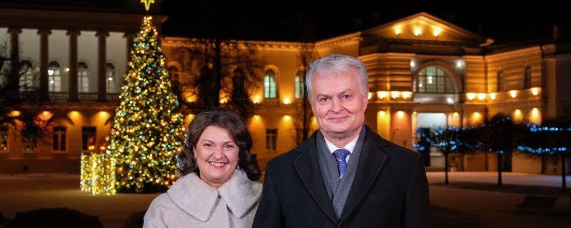 Президент Литвы Гитанас Науседа с первой леди Дианой Науседене - Sputnik Литва, 1920, 01.01.2026