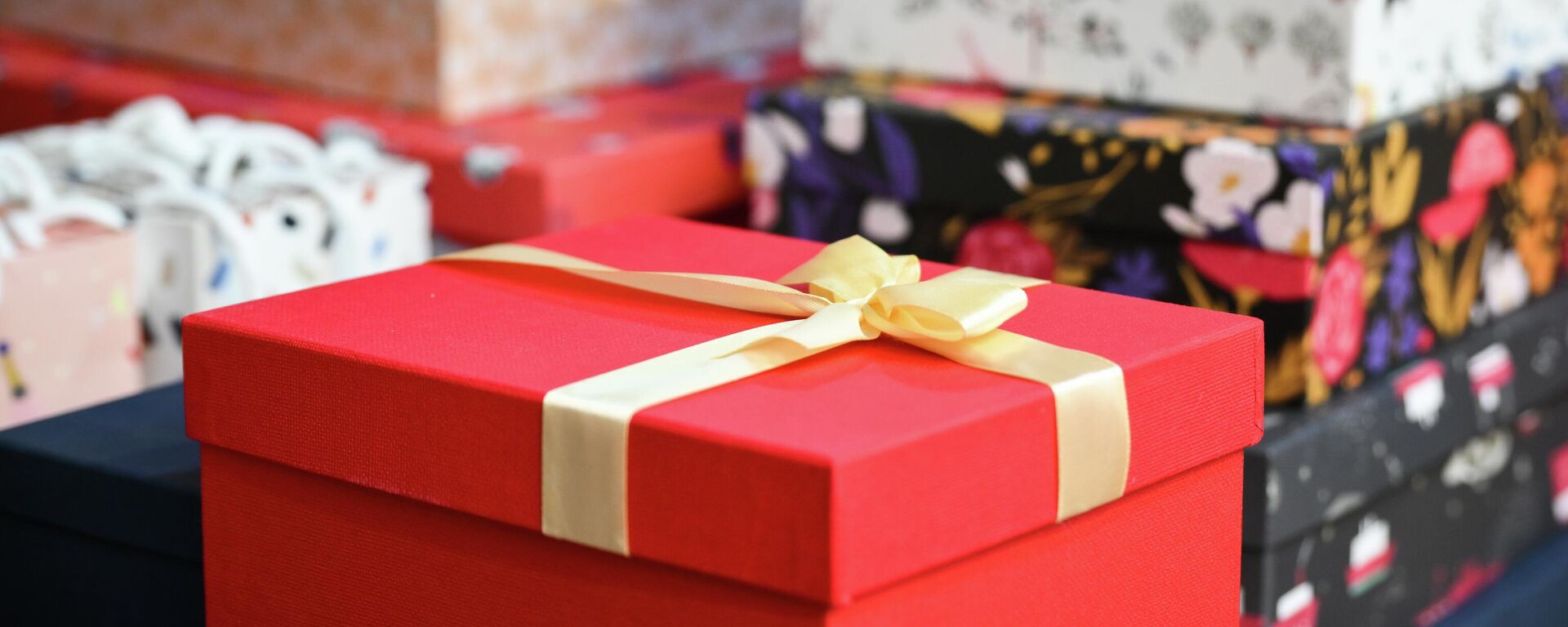 Праздничная упаковка, архивное фото - Sputnik Литва, 1920, 04.01.2026