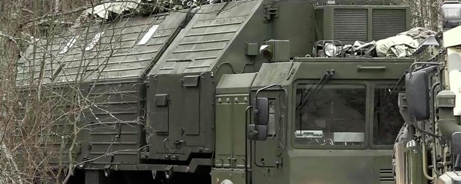 Подвижный грунтовый ракетный комплекс Орешник, архивное фото - Sputnik Литва, 1920, 12.01.2026