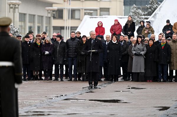 Науседа выступил с речью перед собравшимися. - Sputnik Литва