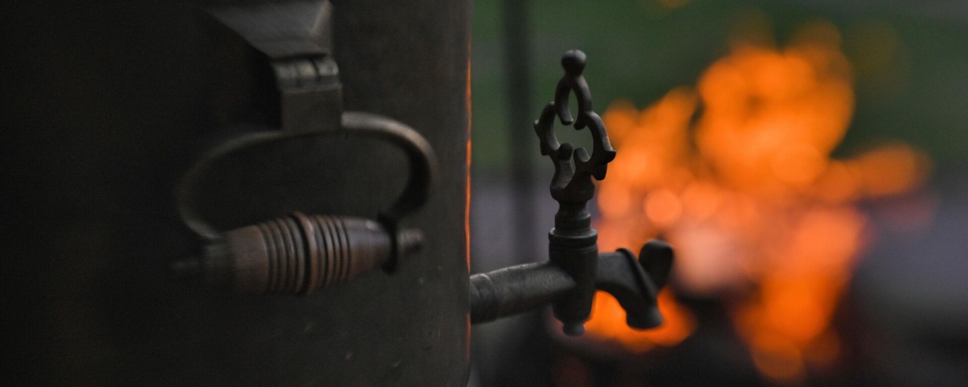 Старинный самовар, архивное фото - Sputnik Литва, 1920, 14.01.2026