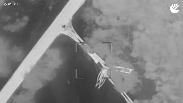 Уничтожение пусковой установки РСЗО HIMARS ВСУ в Черниговской области - Sputnik Литва