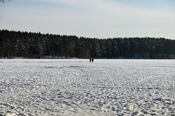 На фото: верующие на празднике Крещения Господня в Вильнюсе. - Sputnik Литва