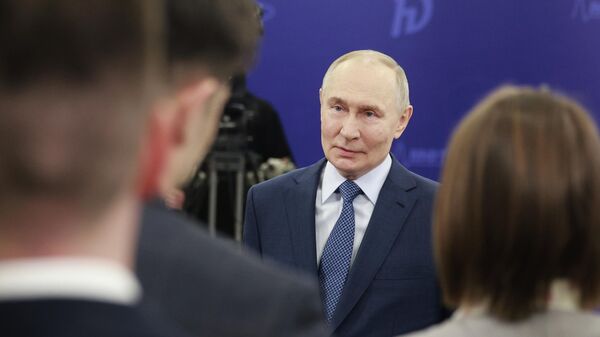 Президент Владимир Путин посетил МФТИ - Sputnik Литва