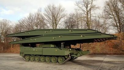 Мостоукладчик Leopard 2 A8 Leguan