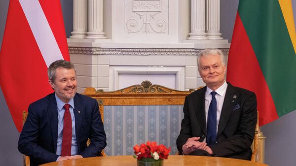 Президент Литвы Гитанас Науседа и король Дании Фредерик X (слева) - Sputnik Литва