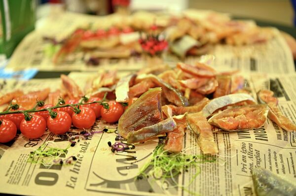 В этом году выставка приглашала исследовать Литву и мир через запахи и вкусы. - Sputnik Литва