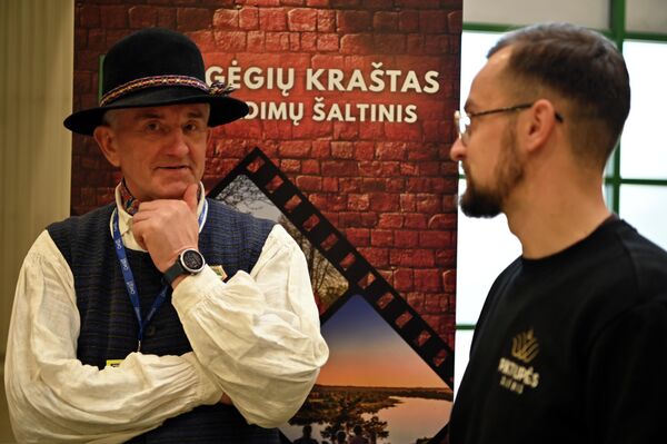 Для посетителей мероприятия была подготовлена насыщенная программа: от кулинарных демонстраций, дегустаций и знакомства с мировыми вкусами до интерактивных выставок, семинаров по путешествиям и советов экспертов по планированию незабываемых поездок. - Sputnik Литва