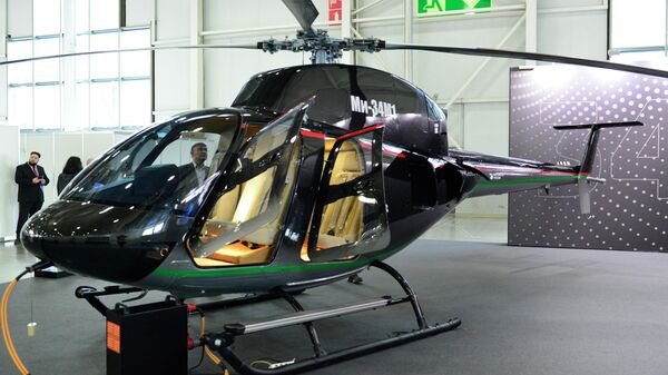 Легкий многоцелевой вертолет Ми-34М1 на выставке Дронтех в Москве - Sputnik Литва