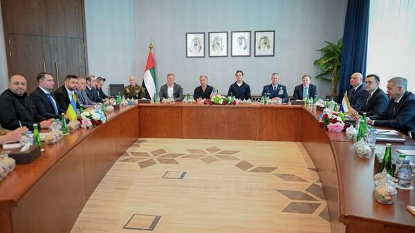 Переговоры представителей РФ, США и Украины в Абу-Даби - Sputnik Литва