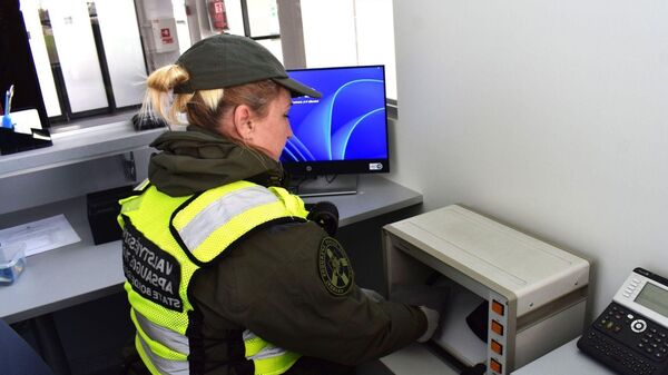 Женщина-пограничник - Sputnik Литва