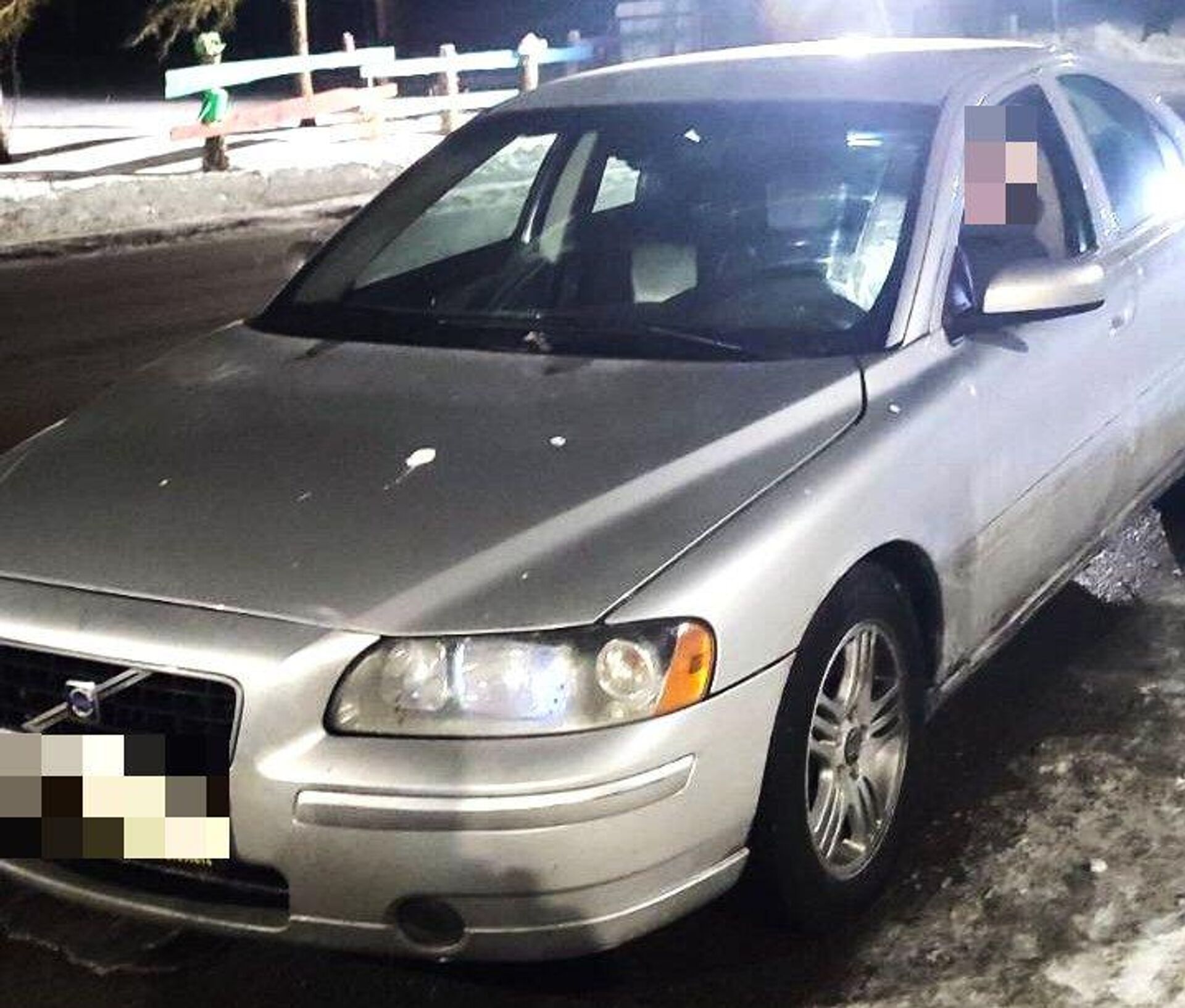 Автомобиль украинца с поддельными водительскими правами - Sputnik Литва, 1920, 06.02.2026