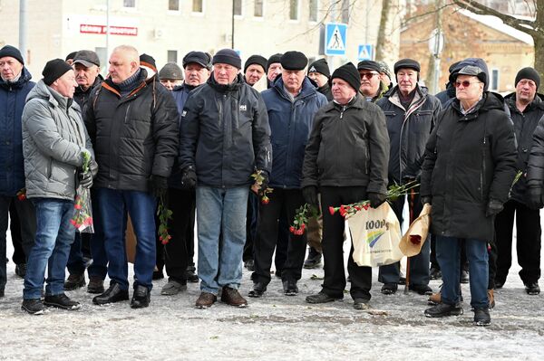 Вывод советских войск из Афганистана завершился 15 февраля 1989 года. Эта дата считается официальным днем завершения Афганской войны. - Sputnik Литва