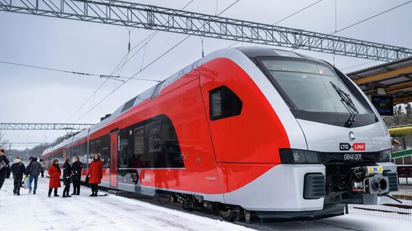 Пассажирский поезд ЛДЖ в Вильнюсе - Sputnik Литва
