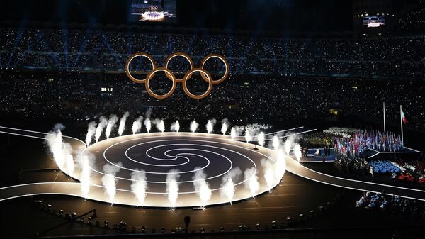 Церемония открытия XXV зимних Олимпийских игр на стадионе Сан-Сиро в Милане - Sputnik Литва