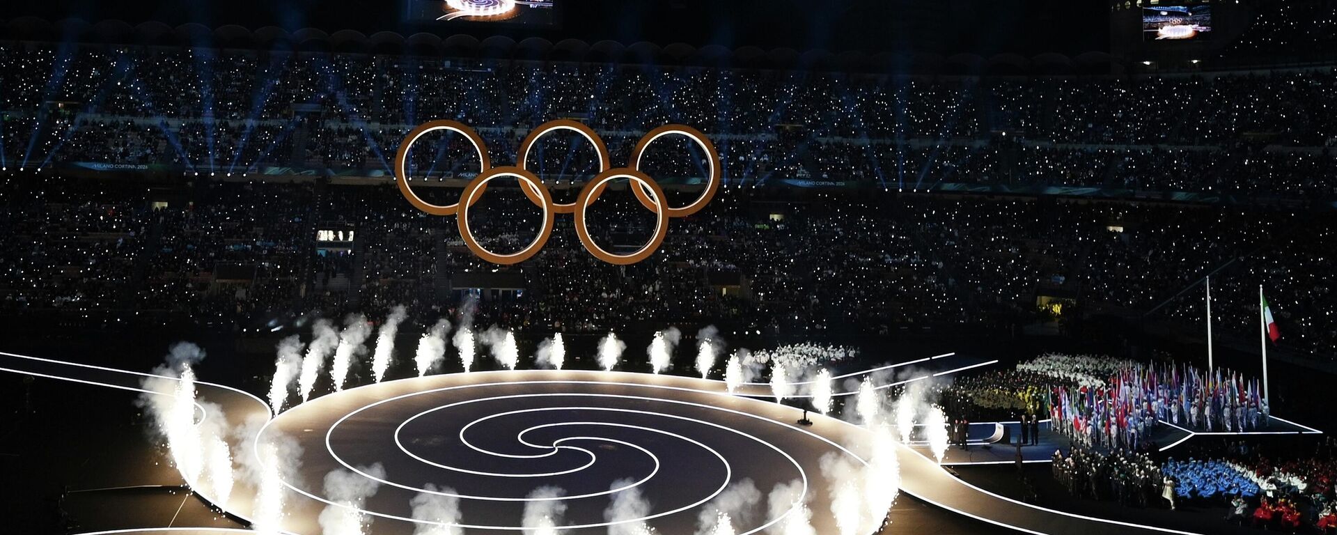 Церемония открытия XXV зимних Олимпийских игр на стадионе Сан-Сиро в Милане - Sputnik Литва, 1920, 18.02.2026