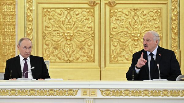 Президент РФ Владимир Путин и президент Белоруссии Александр Лукашенко на заседании Высшего Государственного Совета Союзного государства - Sputnik Литва