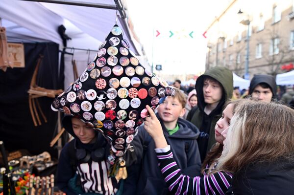 Представители мастерской Avilys отмечают, что для них важно создать пространство, где творчество не только демонстрируется, но и проживается – через общение, процесс и совместное времяпрепровождение. - Sputnik Литва