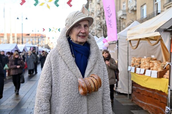 Ярмарка привлекла большое количество посетителей разных возрастов. - Sputnik Литва