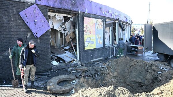 Последствия ракетного удара ВСУ по Брянску, архивное фото - Sputnik Литва