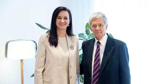 Премьер Литвы Инга Ругинене и спецпосланник США по Белоруссии Джон Коул, архивное фото - Sputnik Литва