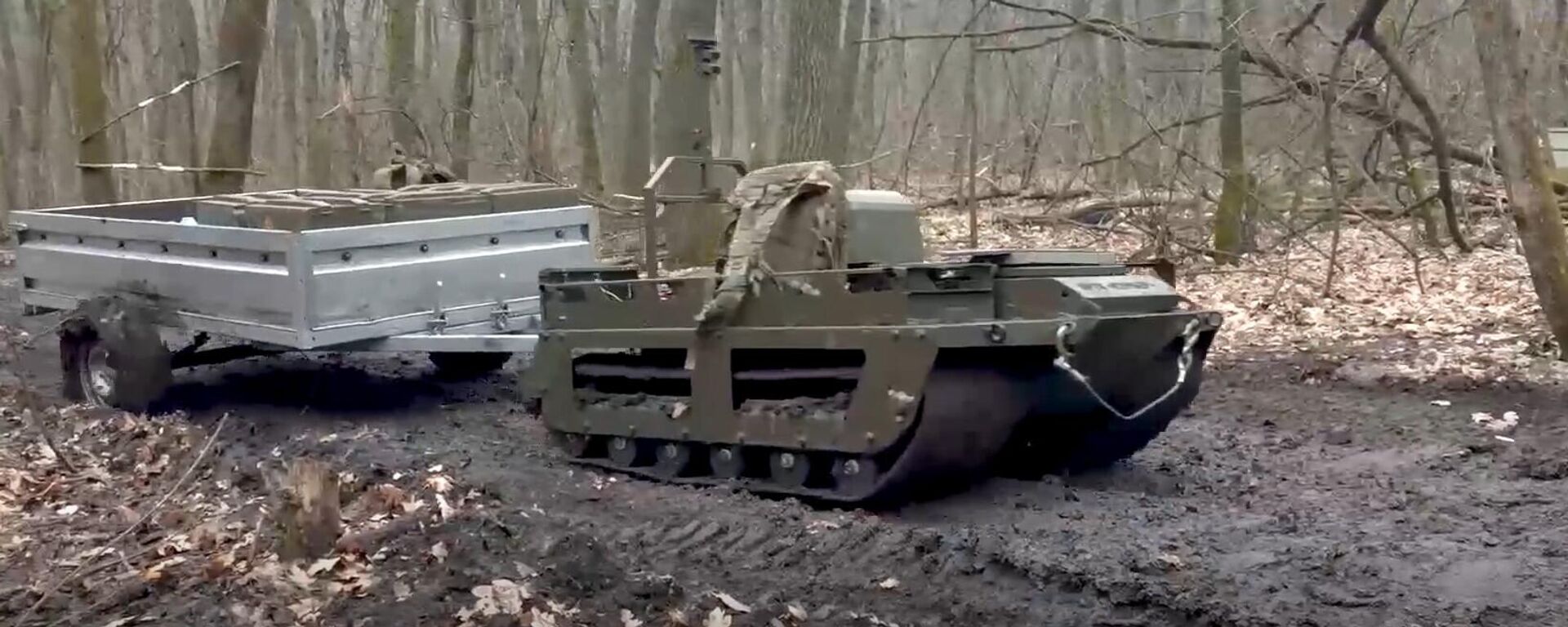 Боевая работа роботизированного комплекса Курьер ВС РФ в зоне спецоперации - Sputnik Литва, 1920, 26.03.2026