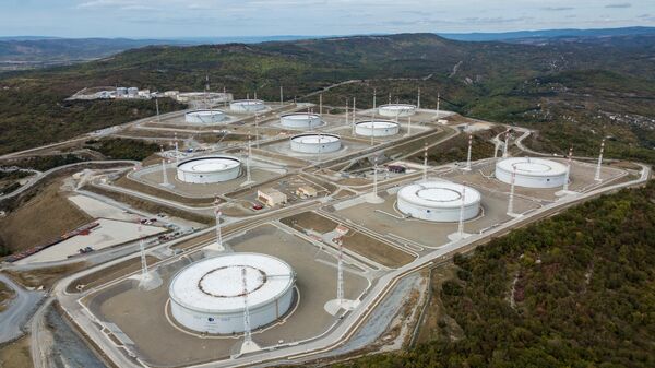 Нефтехранилище Каспийского трубопроводного консорциума в Краснодарском крае - Sputnik Литва