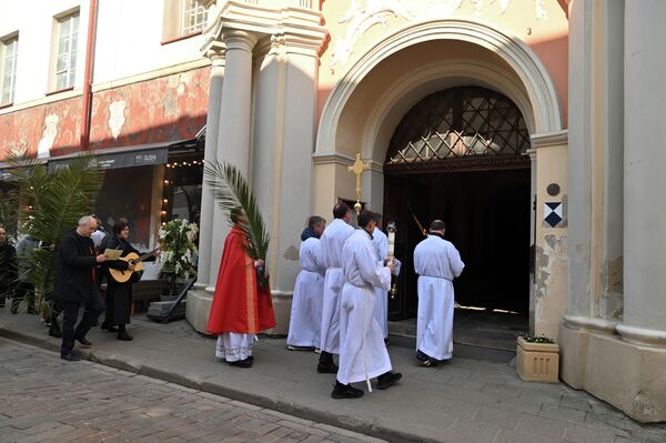 На фото: крестный ход. - Sputnik Литва