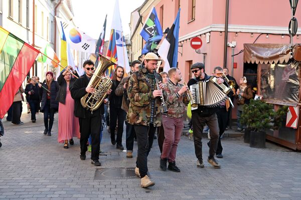 Ужупис часто сравнивают с Монмартром в Париже. - Sputnik Литва