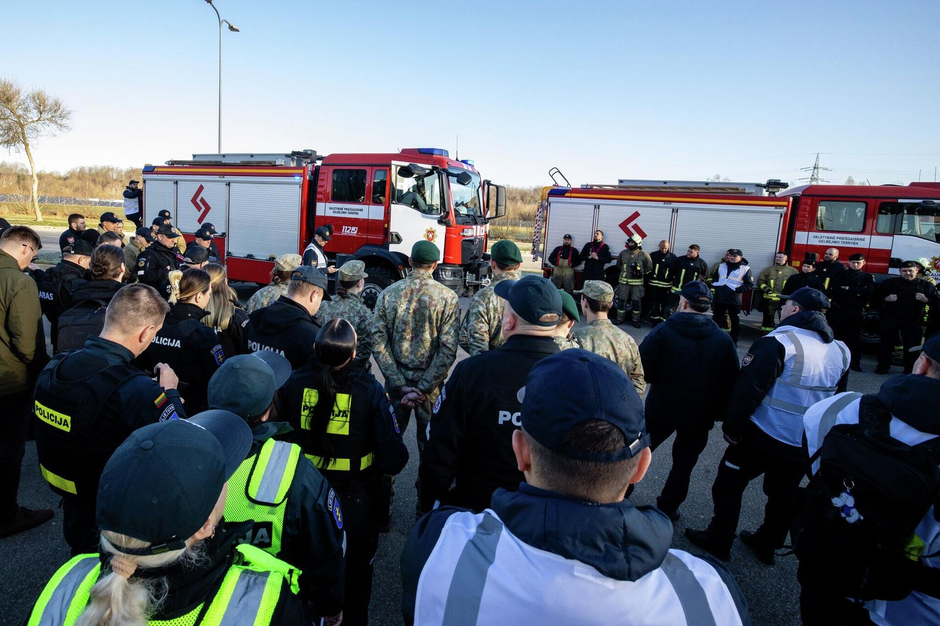 Учения по гражданской обороне на заводе Achema в Литве  - Sputnik Литва, 1920, 02.04.2026