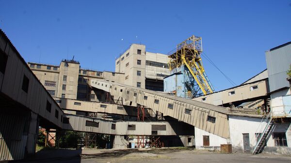 Шахта Белореченская в ЛНР, архивное фото - Sputnik Литва
