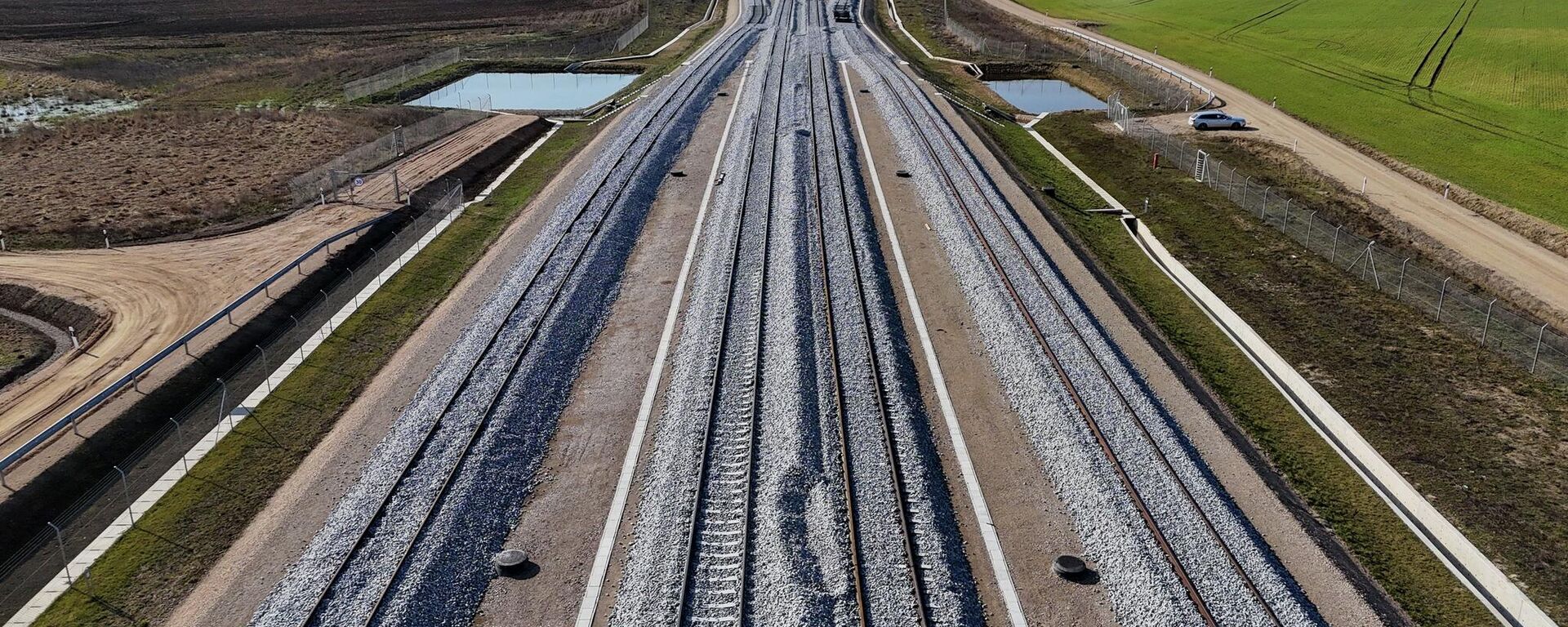 Строительство железнодорожной европейской колеи Rail Baltica в Литве - Sputnik Литва, 1920, 22.04.2026