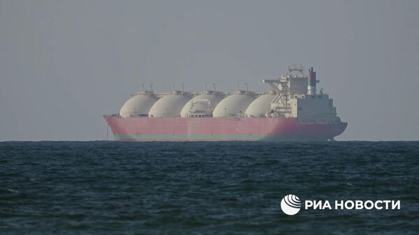 Корабли в Ормузском проливе после обьявления военного контроля - Sputnik Литва