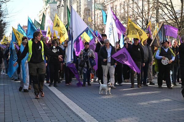 Шествие студентов началось в студгородке Саулетекис, недалеко от факультета физики Вильнюсского университета. - Sputnik Литва