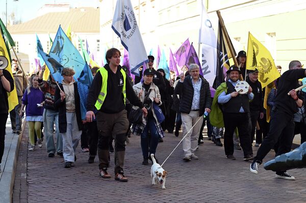 Каждый год физики придумывают новые развлечения для участников мероприятия. - Sputnik Литва