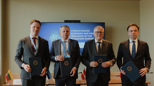 Министры финансов Литвы Литвы, Эстонии, Латвии и Польши Криступас Вайтекунас, Юрген Лиги, Арвилс Ашераденс и Анджей Доманьский - Sputnik Литва