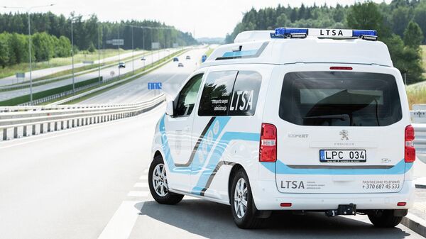 Автомобиль сотрудников Литовской администрации безопасности транспорта, архивное фото - Sputnik Литва