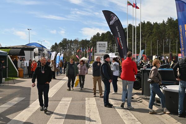 Каждый год RESTA привлекает сотни компаний и тысячи участников из Литвы, Латвии, Польши, Германии и Скандинавии. - Sputnik Литва